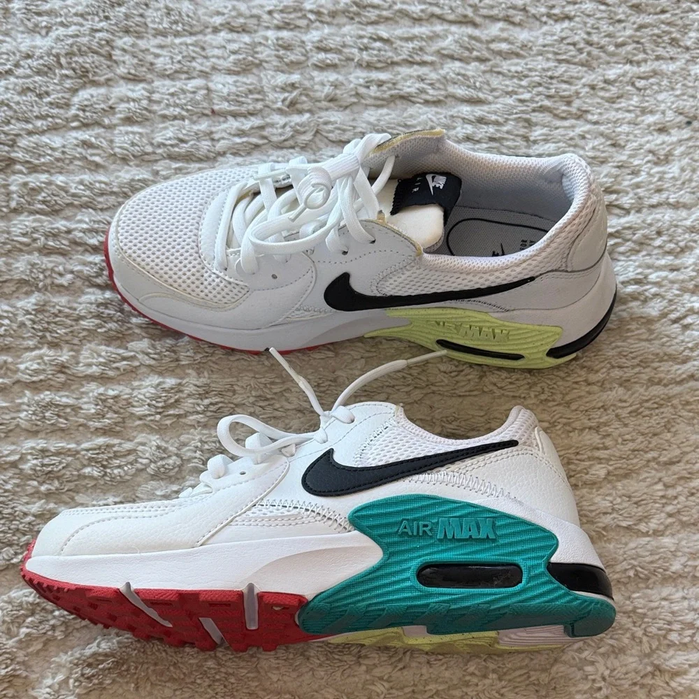 Nike Air Max White Sneakers - Picture 1 of 5